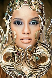 Taís Araújo - Mulher de ouro