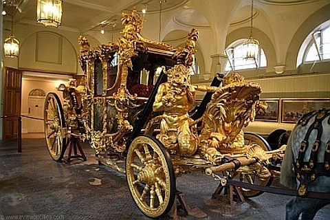 Carruagem em ouro