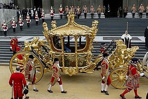 Carruagem em ouro