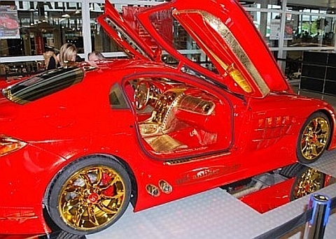 Mercedes SLR Red Gold 