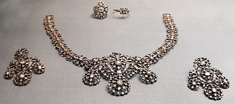 Joalharia Portuguesa século XVIII-XIX