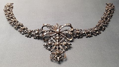 Joalharia Portuguesa século XVIII-XIX