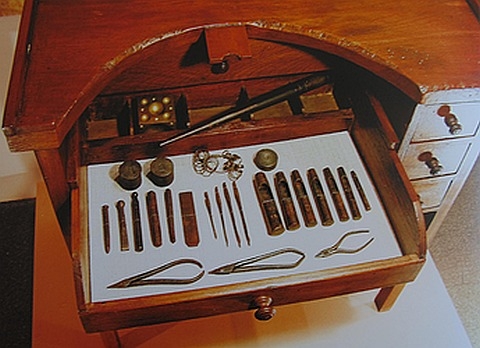 Instrumentos utilizados numa oficina de Ourivesaria