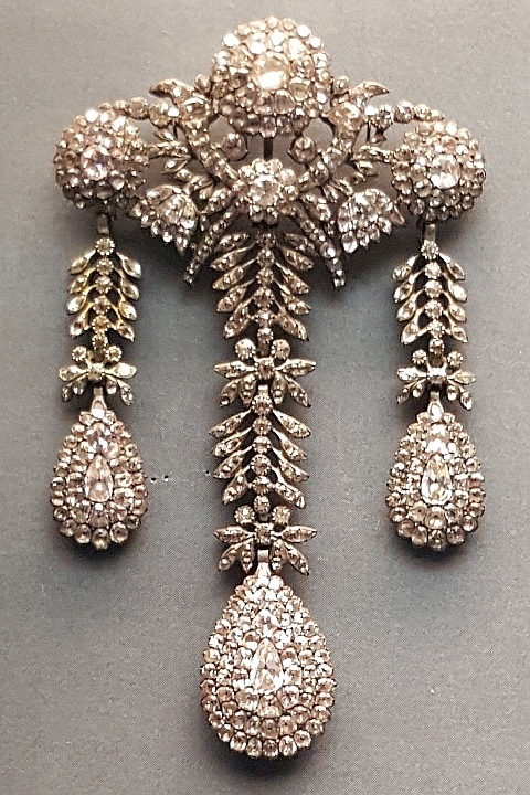 Joalharia Portuguesa século XVIII-XIX