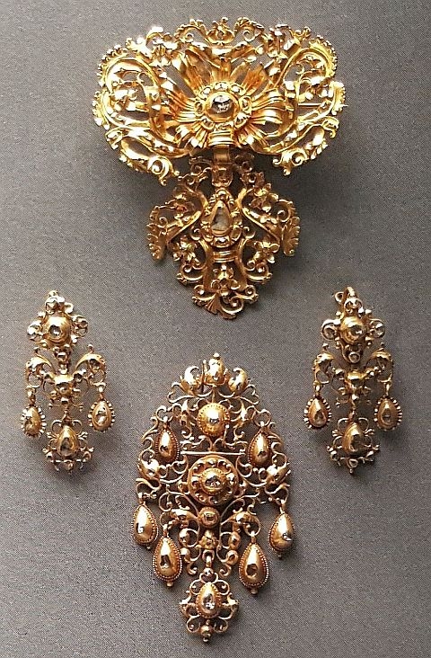 Joalharia Portuguesa século XVII-XVIII